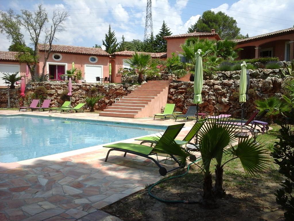 Mas Des Lys Hotel Roquebrune-sur-Argens Eksteriør billede