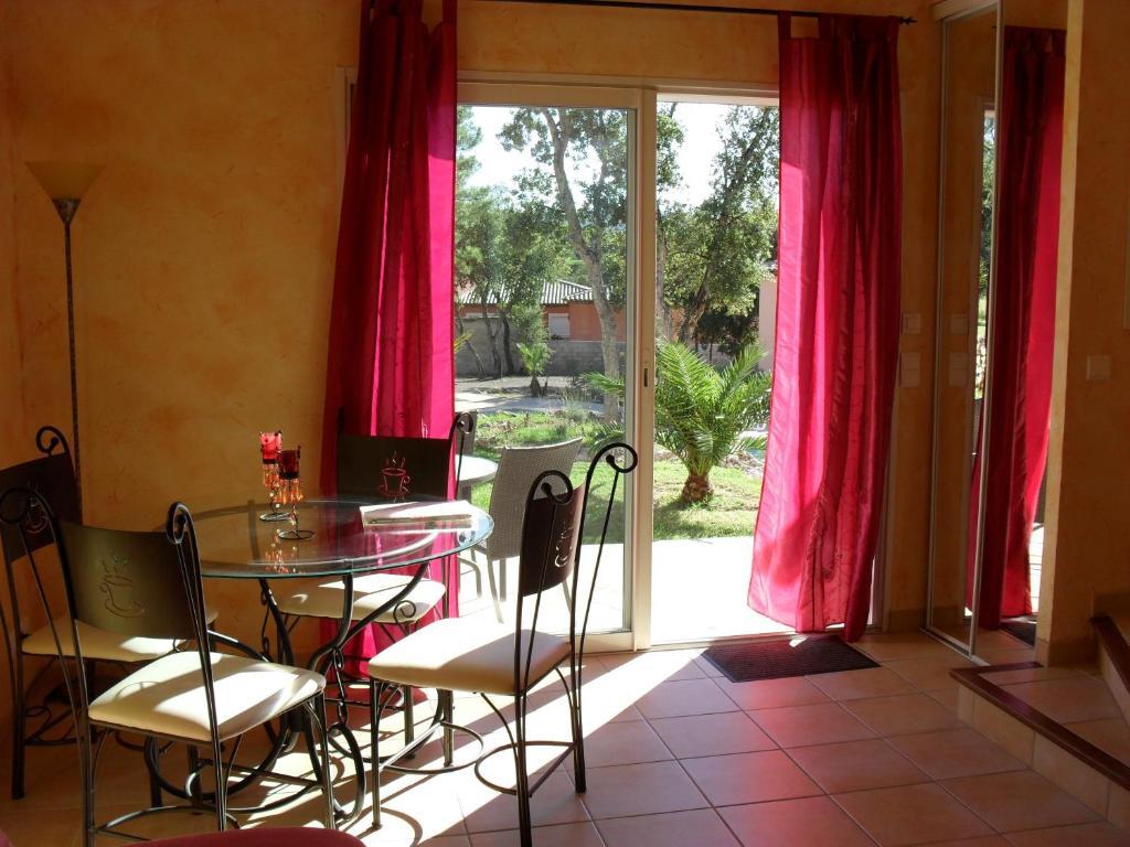 Mas Des Lys Hotel Roquebrune-sur-Argens Eksteriør billede